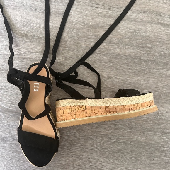 Pretty Little Thing Black Lace-Up Espadrille Flatform Sandals, Size 6 - Picture 4 of 6